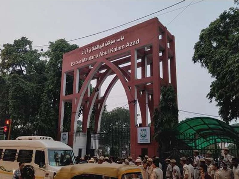 জামিয়া মিলিয়ায় ছাত্র সংসদ নির্বাচনের দাবিতে সরব সাংসদ ভি শিবদাসন, উপাচার্যকে চিঠি