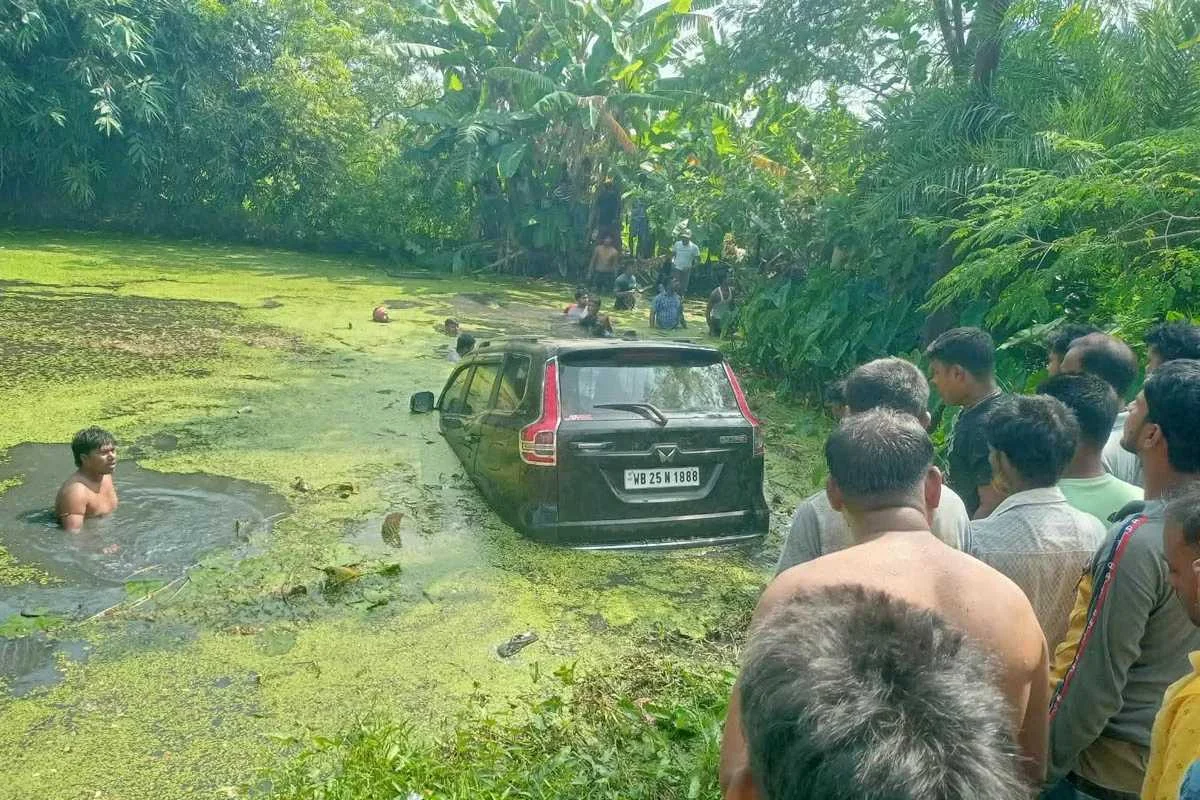 সন্দেশখালিতে প্রাক্তন তৃণমূল বিধায়কের গাড়ির ধাক্কায় ২ টোটো যাত্রীর মৃত্যু, আহত আরও ২
