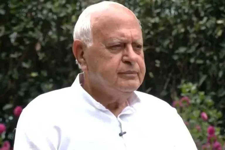 ‘প্রতিবেশীদের জন্যই বেঁচে কাশ্মীরিরা’, বারামুল্লায় ফারুক আবদুল্লার মন্তব্যে দেশদ্রোহিতার সুর দেখছে বিজেপি