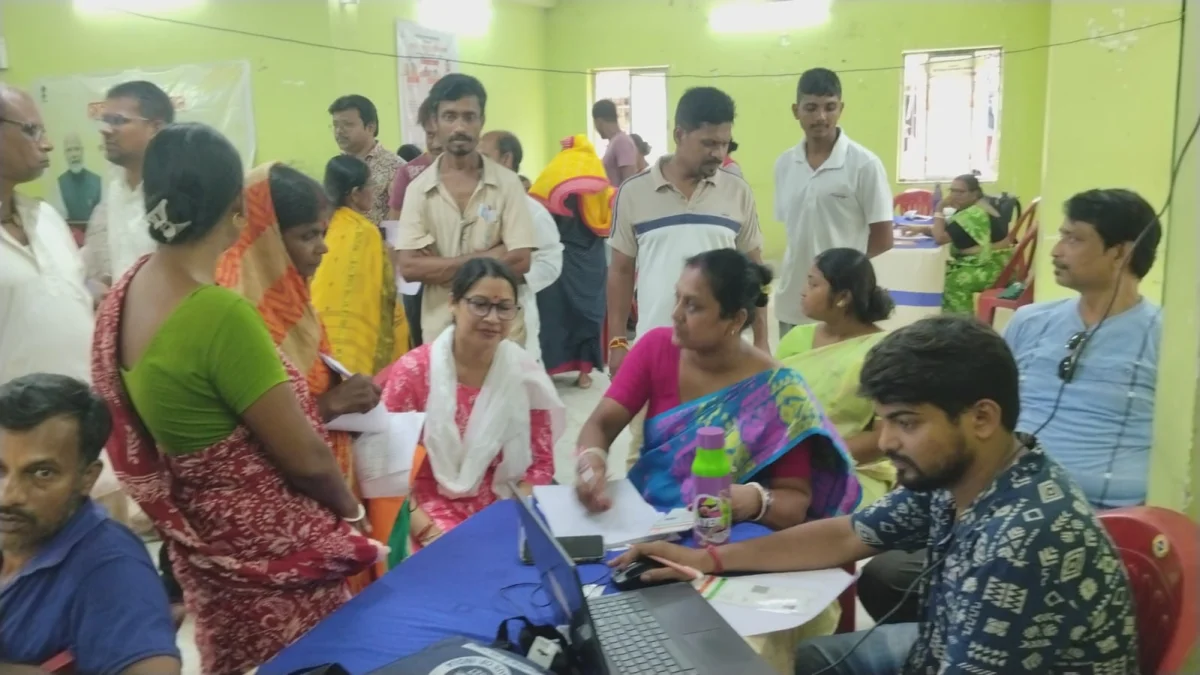 রাজ্যজুড়ে শুরু সেবা সেতু অভিযানে মহিলাদের উপস্থিতি চোখে পড়ার মতো
