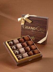 আপনি কি চকলেট প্রেমী? তবে আপনার জন্য রইল বিশ্বের সেরা কিছু চকলেটের হালহদিশ