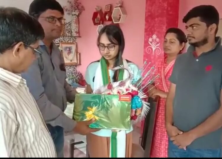 'আর যেতে চাই না', যুদ্ধবিধ্বস্ত ইউক্রেন থেকে বাড়ি  ফিরে জানালেন তমলুকের সোনিয়া