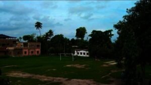 অশনির প্রভাব কলকাতা সহ দক্ষিণবঙ্গের একাধিক জেলায় শুরু অঝোর বর্ষণ