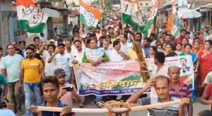 পেট্রোল-ডিজেল-রান্নার গ্যাসের অস্বাভাবিক মূল্যবৃদ্ধির প্রতিবাদে বাগদায় বিক্ষোভ মিছিল