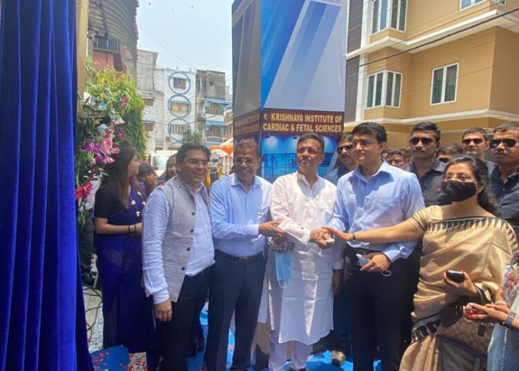 'দিদি আমার খুব প্রিয় একজন মানুষ',মুখ্যমন্ত্রীর প্রশংসায় পঞ্চমুখ সৌরভ