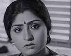 যে ফুলেরা ঝরে গেল অকালেই! পড়ে থাকল শুধুই রহস্য