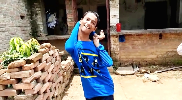 হার মানল শারীরিক প্রতিবন্ধকতা, মাধ্যমিক পরীক্ষায় স্কুলে প্রথম, মহাকাশ বিজ্ঞানী হতে চায় বড়ঞার মোঃ আলম রহমান 7 হার মানল শারীরিক প্রতিবন্ধকতা, মাধ্যমিক পরীক্ষায় স্কুলে প্রথম, মহাকাশ বিজ্ঞানী হতে চায় বড়ঞার মোঃ আলম রহমান