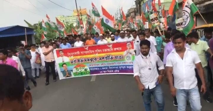 দেশে হিংসার বাতাবরণ রুখতে ডাইমন্ড হারবারের ফলতায় সম্প্রীতির পদযাত্রা 3 দেশে হিংসার বাতাবরণ রুখতে ডাইমন্ড হারবারের ফলতায় সম্প্রীতির পদযাত্রা