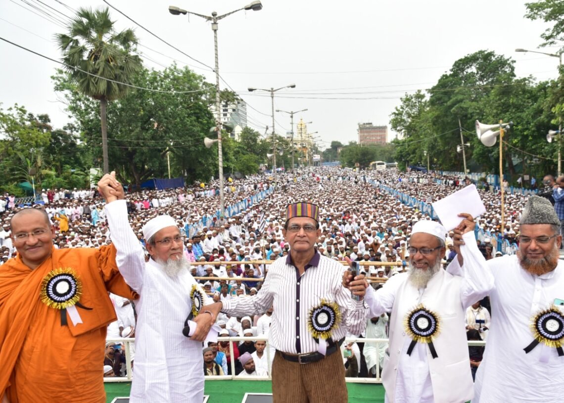 নবী সা. অবমাননা, কোরআন-হাদিশের উপর আঘাত, মায়েদের উপর আঘাত বরদাস্ত করবো নাঃ সিদ্দিকুল্লাহ 1 নবী সা. অবমাননা, কোরআন-হাদিশের উপর আঘাত, মায়েদের উপর আঘাত বরদাস্ত করবো নাঃ সিদ্দিকুল্লাহ