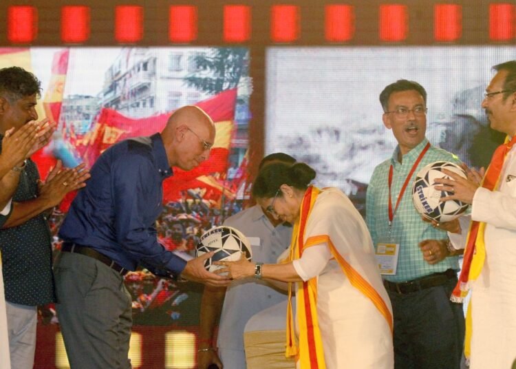 বাংলায় গড়ে উঠবে ক্রীড়া বিশ্ববিদ্যালয়,  ইস্টবেঙ্গলের মিউজিয়াম উদ্বোধনে এসে জানালেন মুখ্যমন্ত্রী