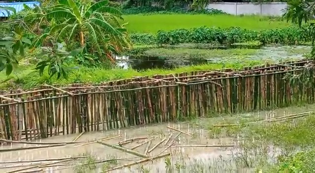 পুবের কলমের খবরের জেরে তৎপর- প্রশাসন শুরু হল নদী বাঁধ পর্যবেক্ষণের কাজ