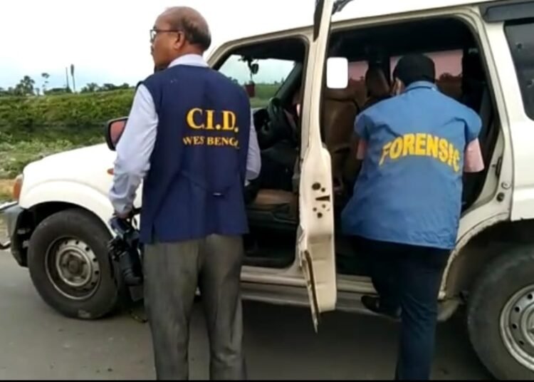 বাগুইহাটি জোড়া খুনে ঘটনাস্থল থেকে নমুনা সংগ্রহ করল  সিআইডি ও ফরেনসিক দল  