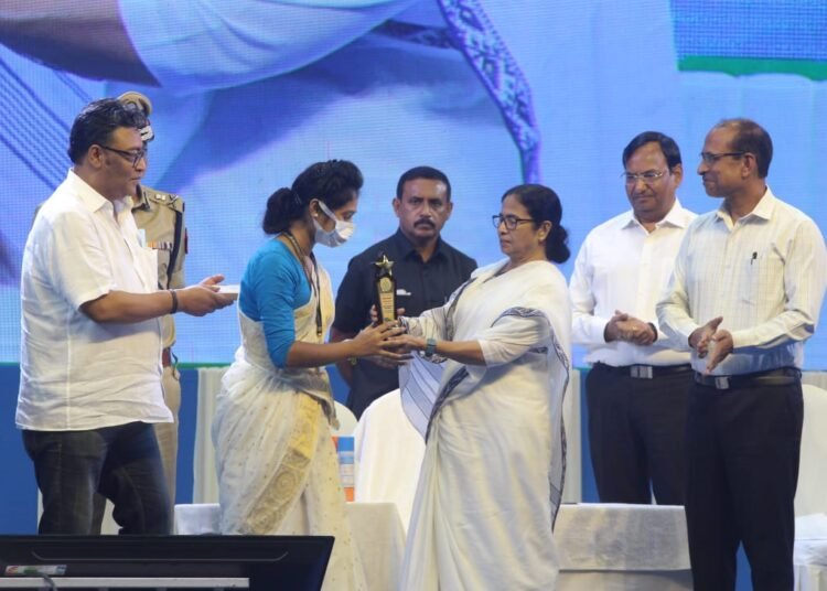বাংলা বিশ্ব সেরা হবে, কন্যাশ্রী রাষ্ট্রপুঞ্জে পুরস্কৃত হবে: মমতা