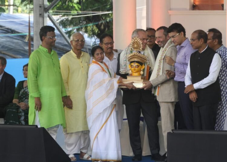 'দুর্গাপুজোকে হেরিটেজ স্বীকৃতি': ইউনেস্কোকে স্যালুট জানাই:  মুখ্যমন্ত্রী