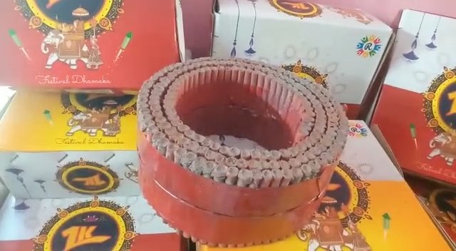 পুলিশের বিশেষ অভিযান, প্রায় হাজার কেজি নিষিদ্ধ বাজি বাজেয়াপ্ত হাওড়ার লিলুয়া থেকে