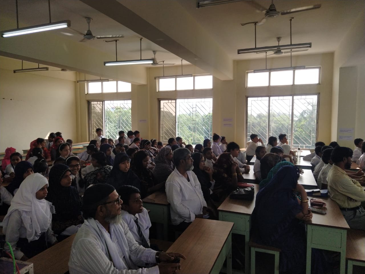 বর্ধমান ইংরেজি মডেল মাদ্রাসায় বিশ্বনবী দিবস উদযাপন