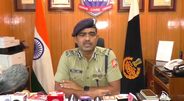 সেতু  মেরামতির জন্য আজ রাত ১১টা থেকে হাওড়ার সাঁতরাগাছি ব্রিজের যান চলাচল নিয়ন্ত্রণ করা হবে