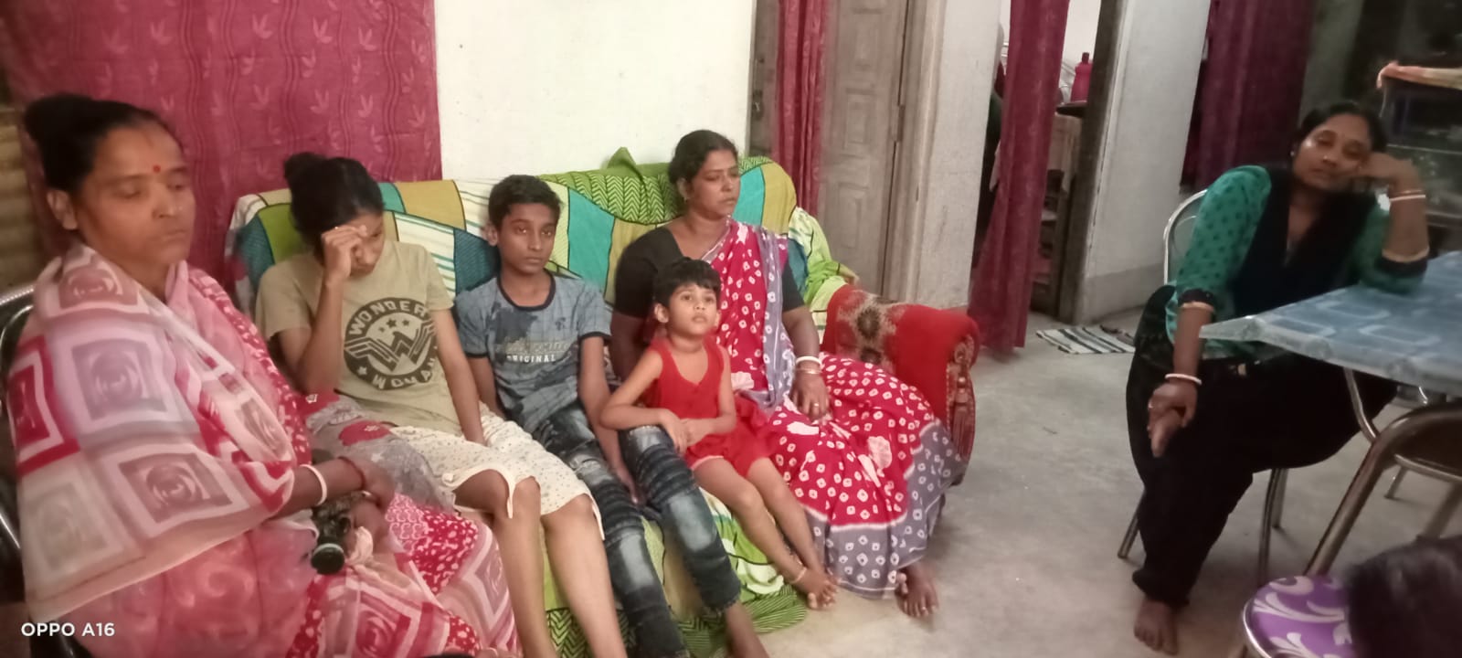 বাড়ির কাছেই মিলল আইনজীবীর মৃতদেহ, আতঙ্ক ছড়ালো বারুইপুরে