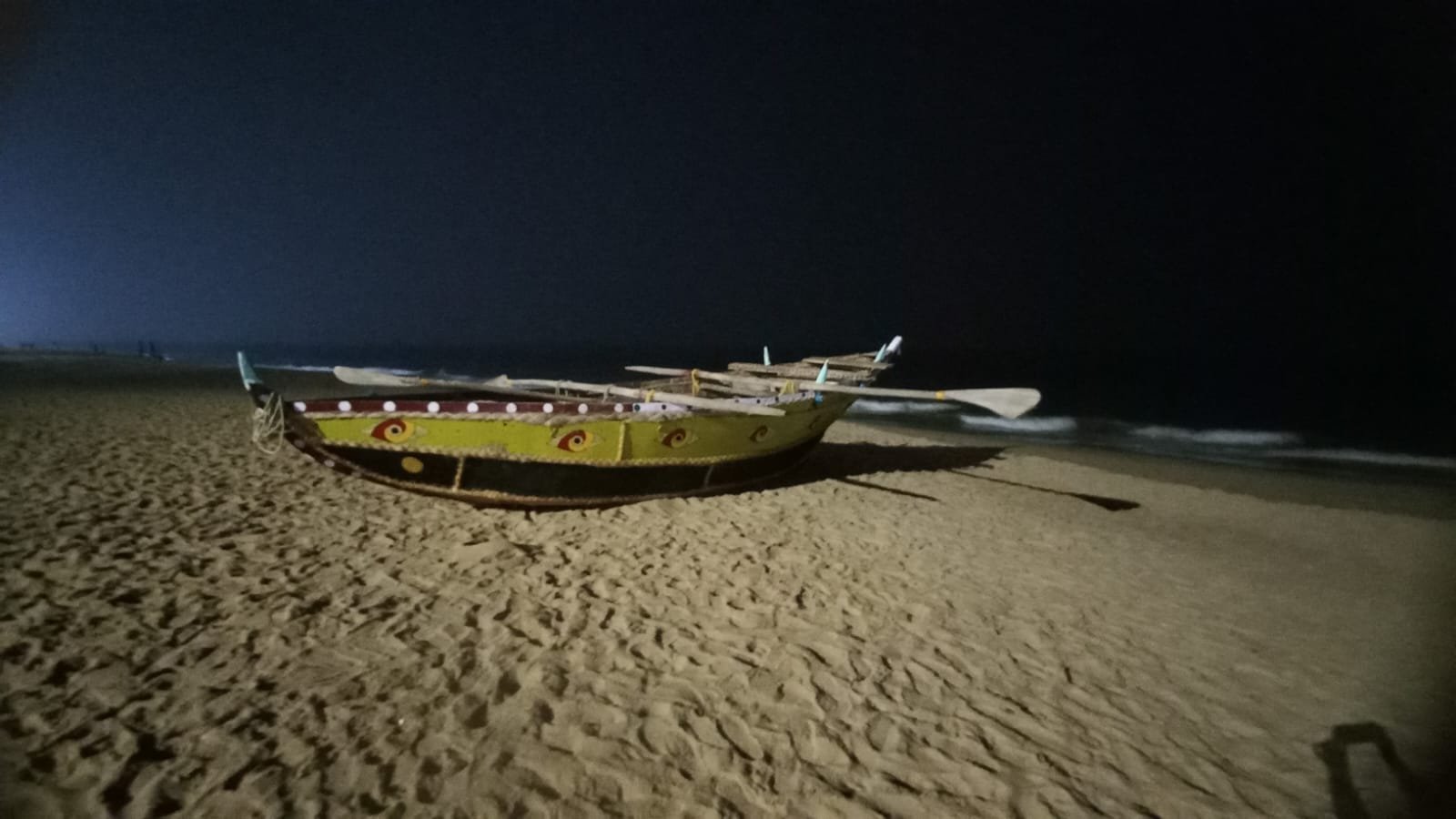 পুরীর সমুদ্র সৈকতের মোহময়ী আকর্ষণ আজও অম্লান