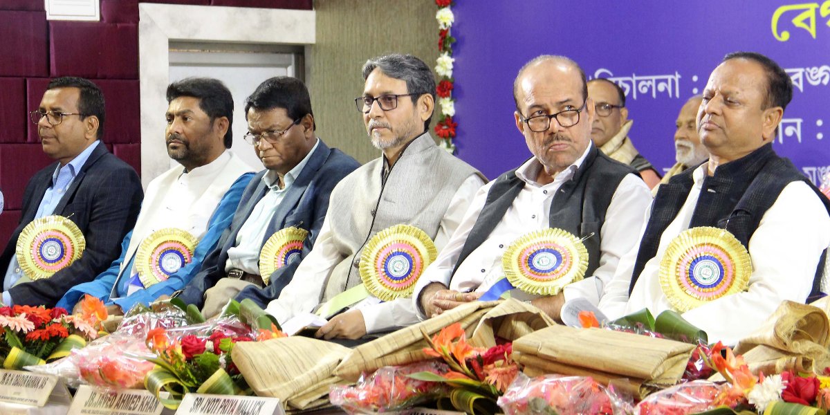 টাকা দিয়ে যে শিক্ষা কেনা যায়, তা মানুষ তৈরি করতে পারে না: ড. মুনকির