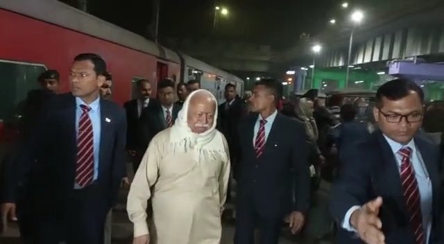 ভোরবেলা পা রাখলেন হাওড়ায়,৬ দিনের কলকাতা সফরে সঙ্ঘপ্রধান মোহন ভাগবত