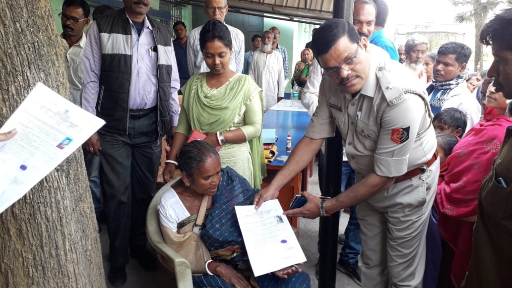 উপভোক্তাদের পরিষেবা প্রদান মঙ্গলকোটে