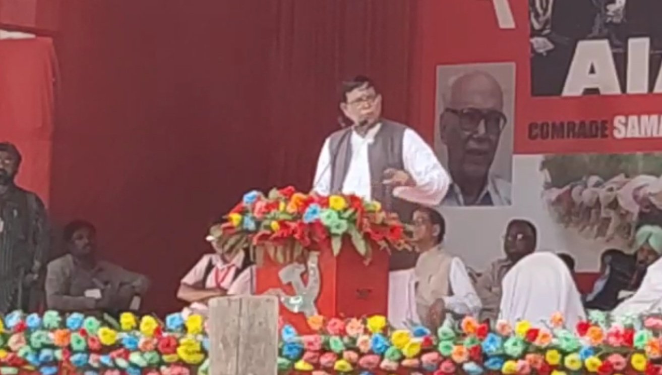 কেন্দ্রীয় বাজেট সহ একাধিক ইস্যুতে হাওড়া থেকে বিজেপি সরকারকে নিশানা কেরলের মুখমন্ত্রীর