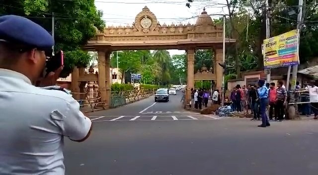রাষ্ট্রপতির বেলুড় মঠে সফর ঘিরে হাওড়ায় কড়া নিরাপত্তা, ভক্তদের প্রবেশে নিষেধাজ্ঞা  