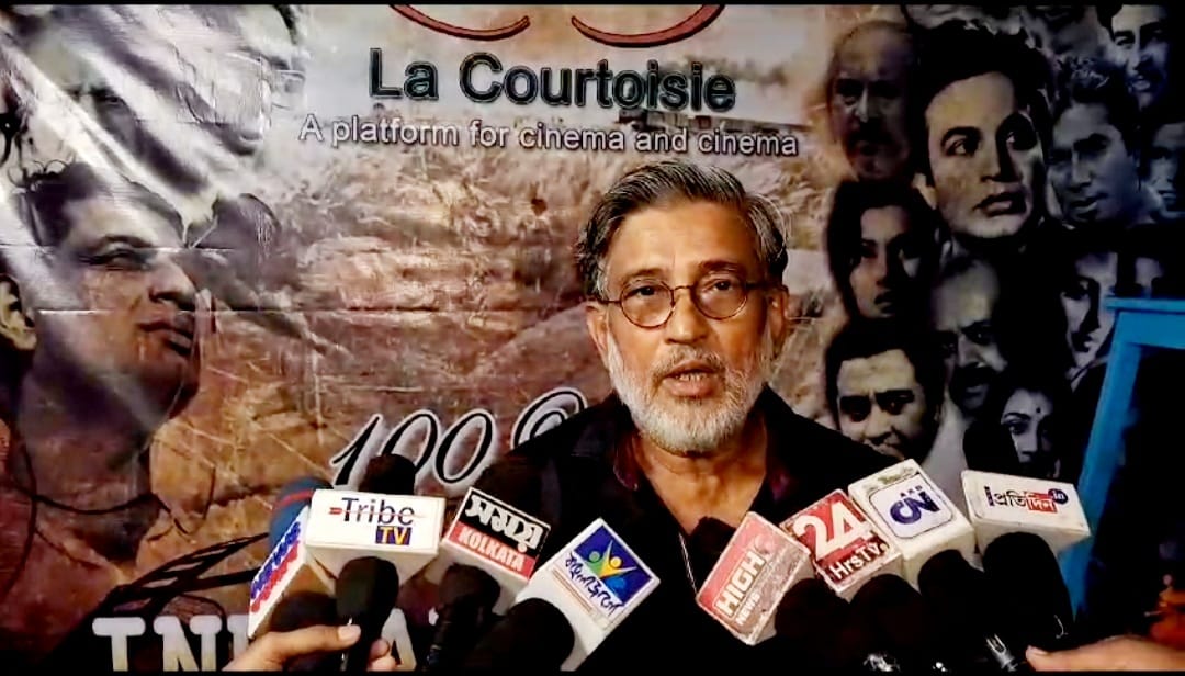 বিতর্কের মধ‍্যেও "সন্ন্যাসী দেশনায়ক" আন্তর্জাতিক পুরস্কার পেল, গর্বিত বসিরহাটের পরিচালক