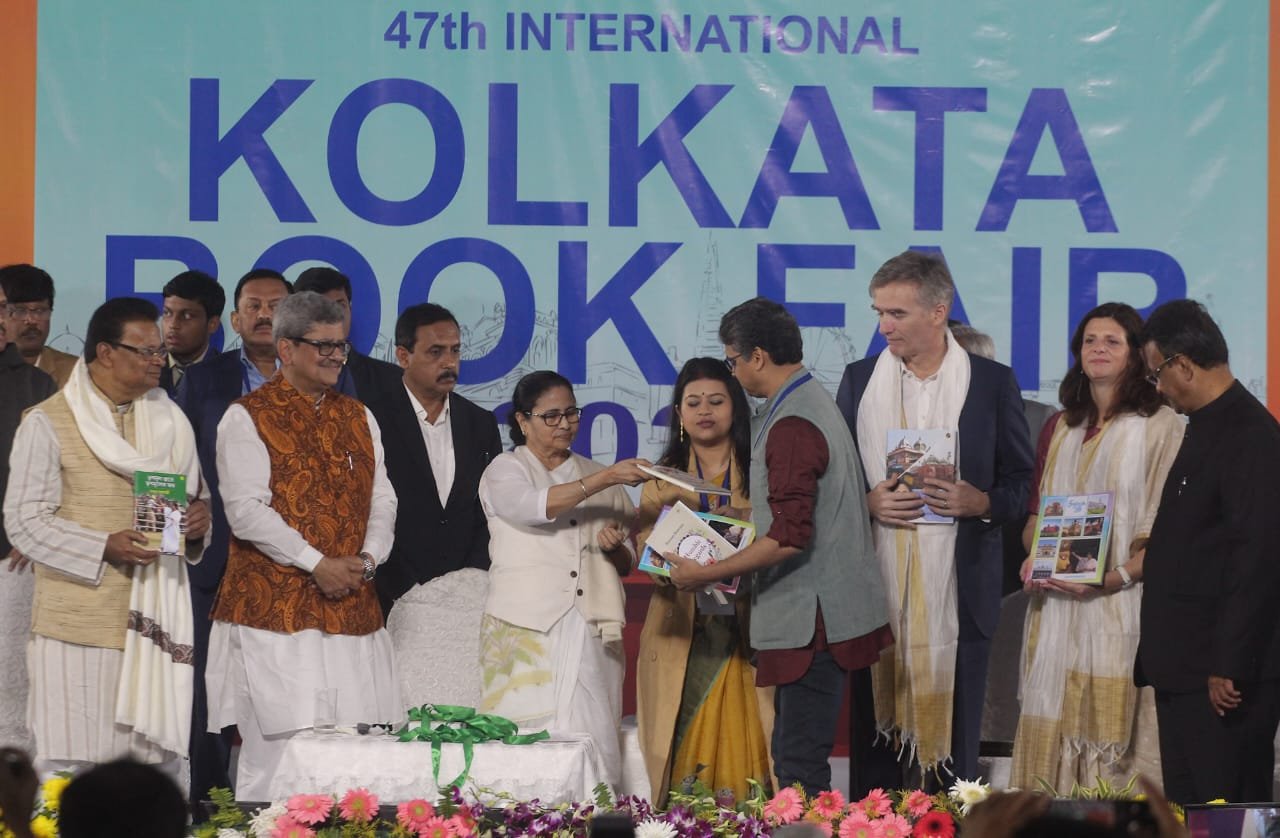 ৪৭তম আন্তর্জাতিক বইমেলার উদ্বোধন করলেন মুখ্যমন্ত্রী মমতা বন্দ্যোপাধ্যায়
