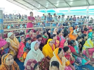 'দিদি টাকা পাচ্ছি', হাড়োয়াতে প্রচারচলাকালীন মুখ্যমন্ত্রীকে কাছে পেয়ে 'লক্ষ্মীর ভান্ডার' নিয়ে আবেগে ভাসলেন মহিলারা